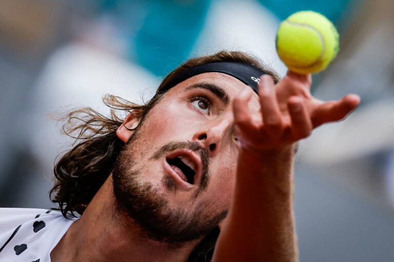 Tsitsipas a vele spiegate in semifinale a Melbourne