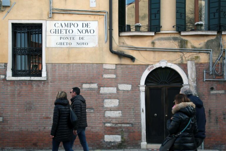 Shoah, Zaia “Chi nega vada nei luoghi che testimoniano tanto orrore”