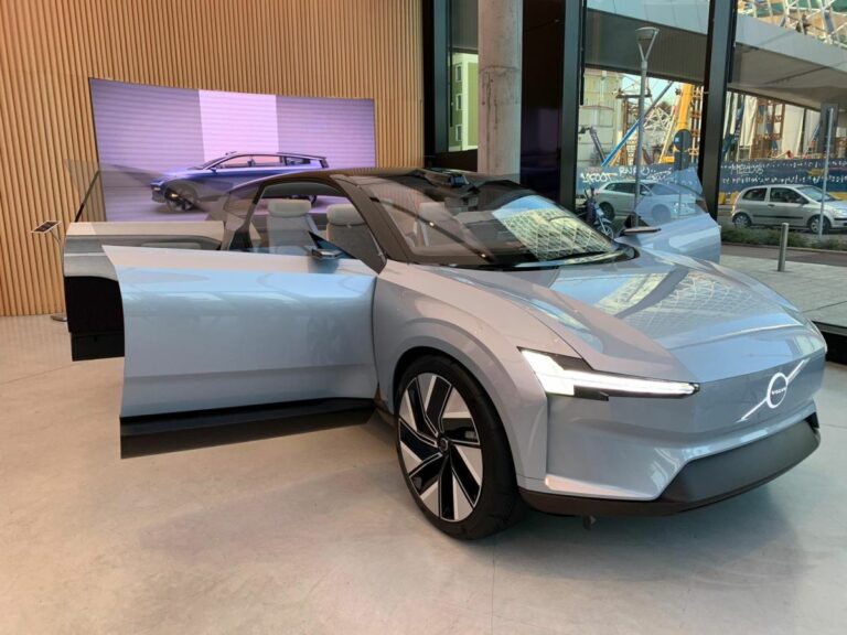 Sostenibilità e sicurezza al centro della Concept Recharge Volvo