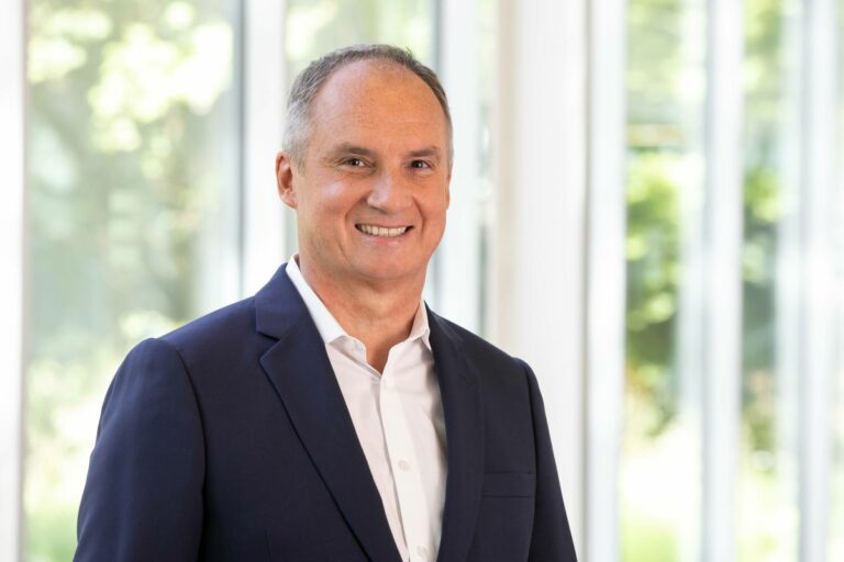Fabrice Cambolive nominato Ceo della marca Renault