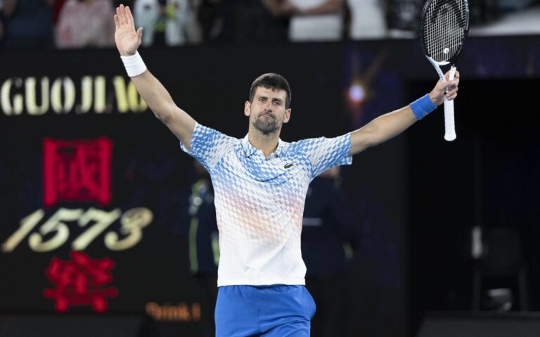 Sarà Tsitsipas-Djokovic la finale degli Australian Open