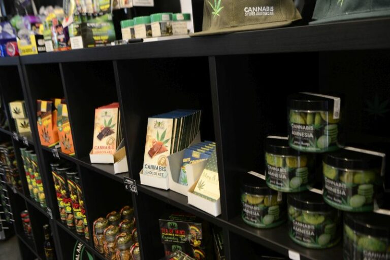 Malta, applications for cannabis clubs licence to open in february