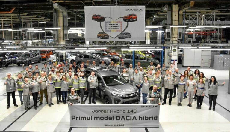 Al via a Mioveni la produzione del primo Dacia Jogger Hybrid 140