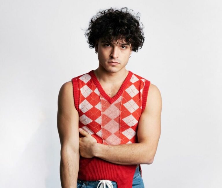 Leo Gassmann torna con il nuovo album “La strada per Agartha”