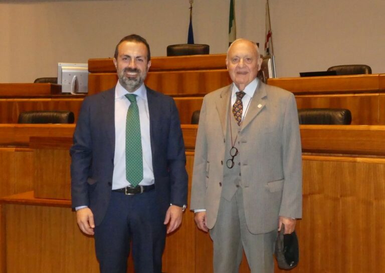 Il presidente della Consob Paolo Savona in visita al Consiglio Regionale