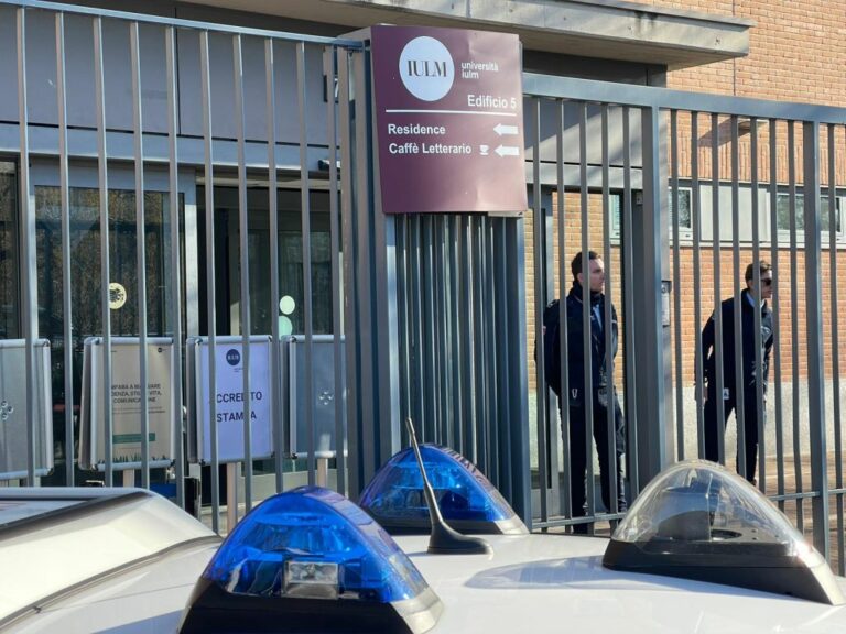 Milano, giovane suicida all’interno dell’Università Iulm. Trovata lettera d’addio