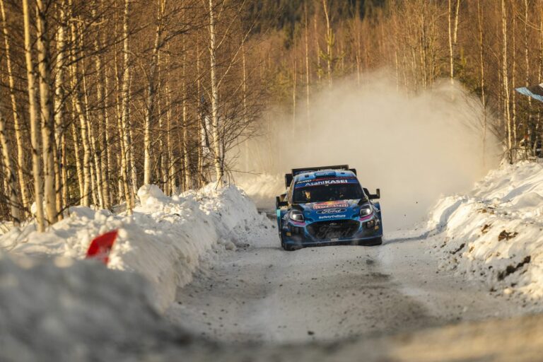 Tanak vince in Svezia, gestione gomme fondamentale