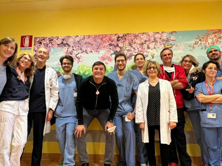Javier Zanetti visita Cardiochirurgia pediatrica Policlinico San Donato