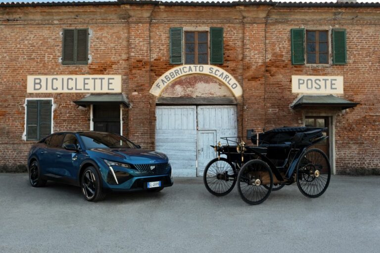 Peugeot da 130 anni in Italia alla guida del futuro della mobilità