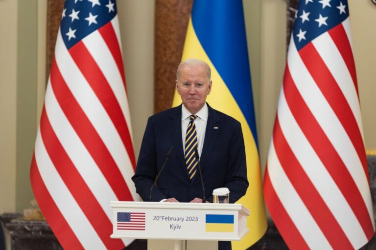 Ucraina, Biden “Se piace a Putin, proposta di pace cinese non è buona”