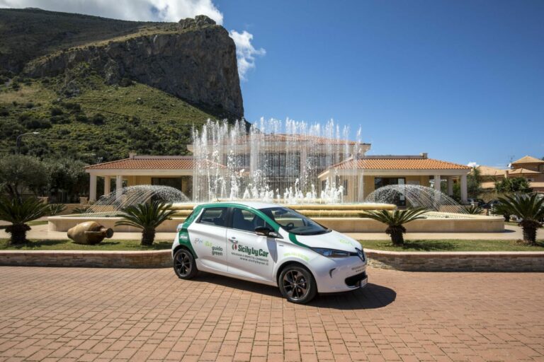 UniCredit e Sace per una nuova flotta di autovetture green a Sicily by Car