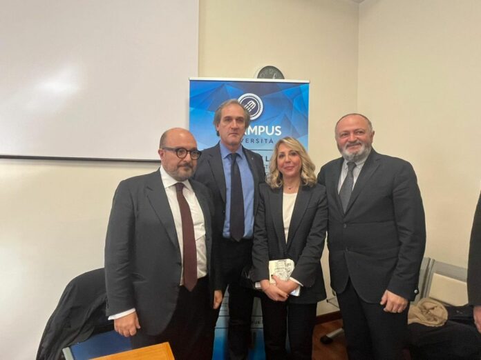 Sangiuliano, Menia, Lovitook