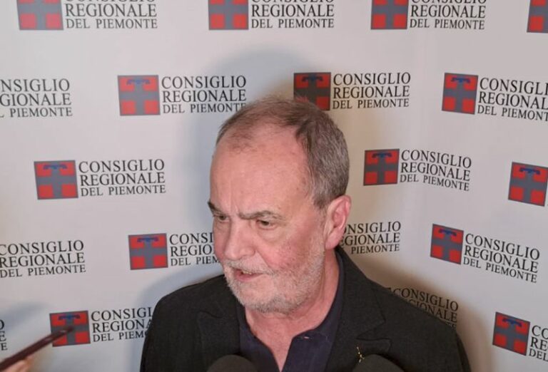 Autonomia, Calderoli a Torino “Serve un’Italia ad alta velocità”