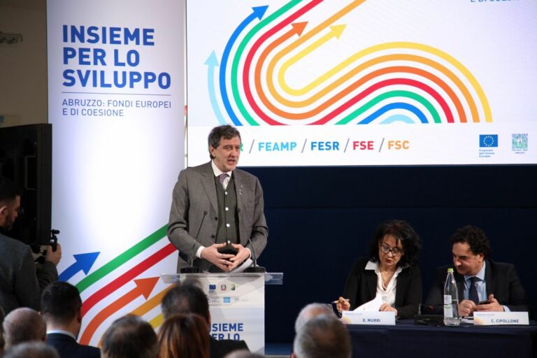 Abruzzo, Marsilio “A metà 2023 chiusura programmi Fesr e Fse”