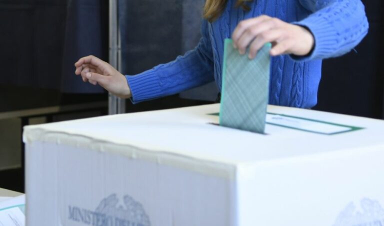 Rocca e Fontana vincono in Lazio e Lombardia con oltre il 50% dei voti. Fdi primo partito