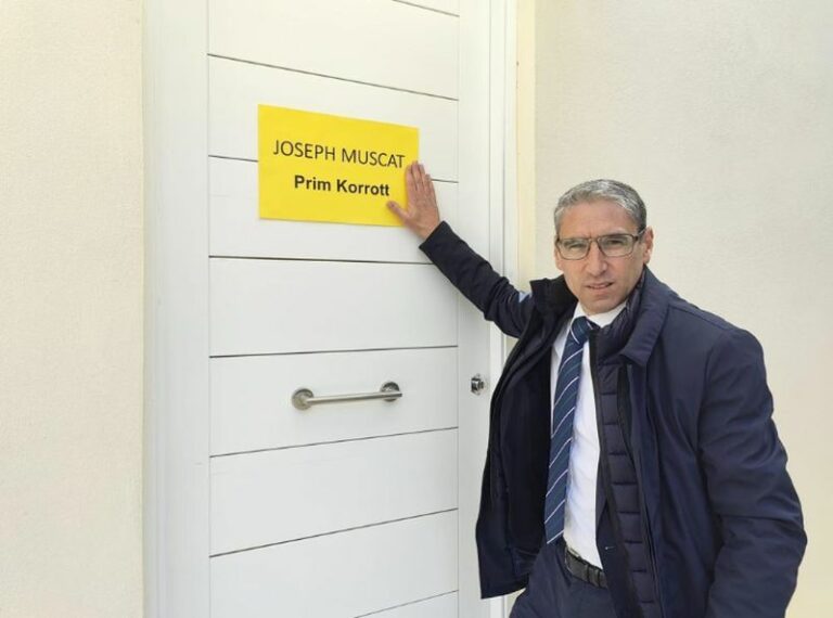 Malta, proteste contro la privatizzazione di tre ospedali statali