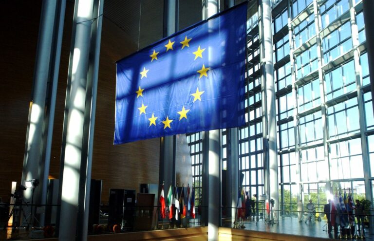 Auto green, rinviato il voto Ue