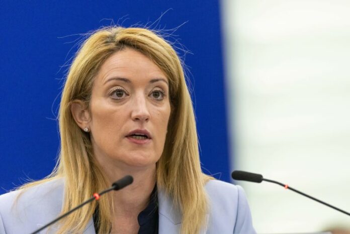 Strasburgo, Ursula von der Leyen al Parlamento europeo sulle sanzioni dirette contro la Russia