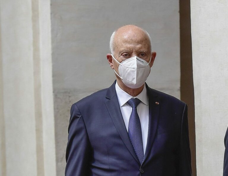 Tunisia, Polemiche sulla politica di Saied contro immigrazione illegale