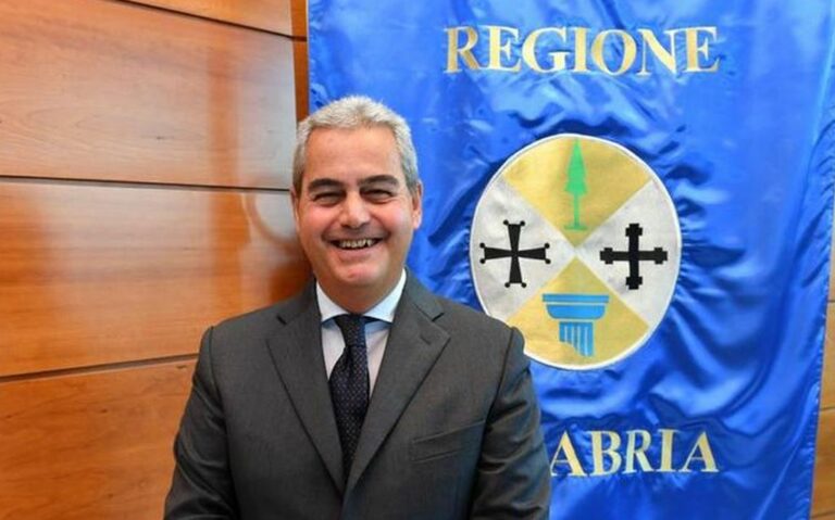 Crescita digitale, Regione Calabria approva 3 progetti con Pnrr