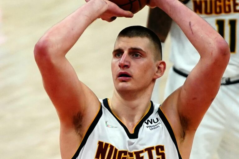 Vittoria Lakers sui Raptors, Jokic non basta, Denver ko
