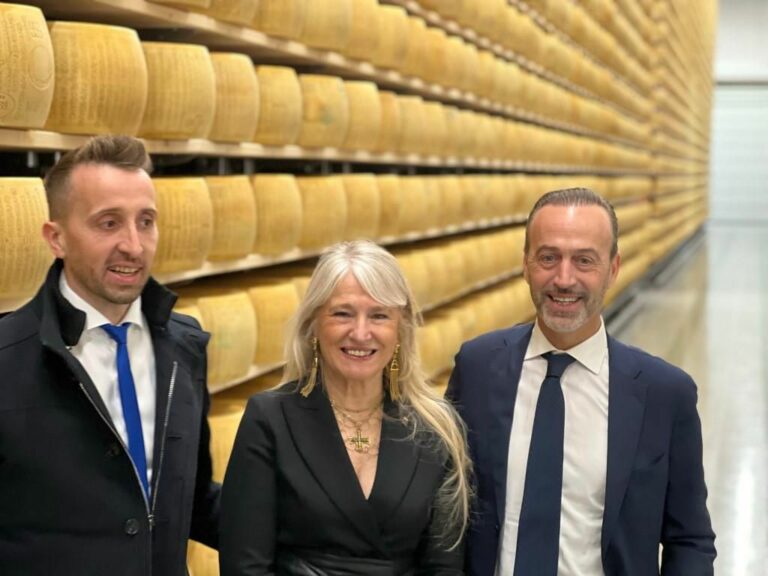Governo e Consorzio Parmigiano Reggiano insieme contro l’Italian sounding