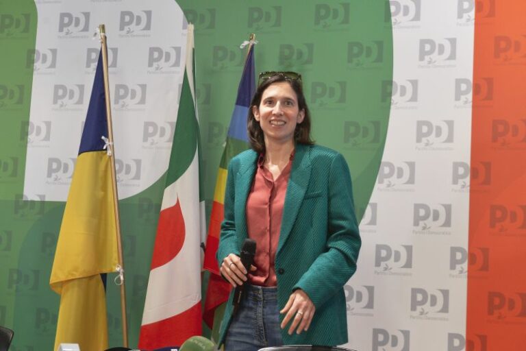 Pd, Elly Schlein proclamata segretaria “Sarà una nuova primavera”