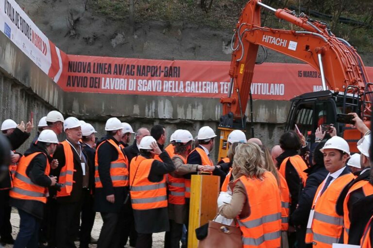Alta velocità Napoli-Bari, al via lavori galleria Telese-Vitulano. Presente Salvini