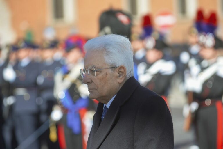 Covid, Mattarella “Riconoscenza per chi ha lottato contro pericolo”