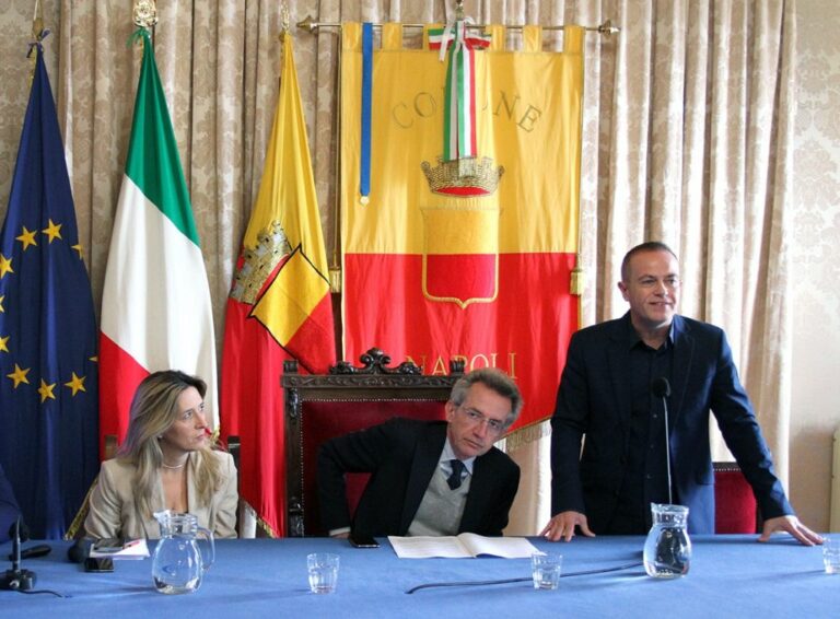 Napoli vince il “Premio città italiana dei giovani 2023”