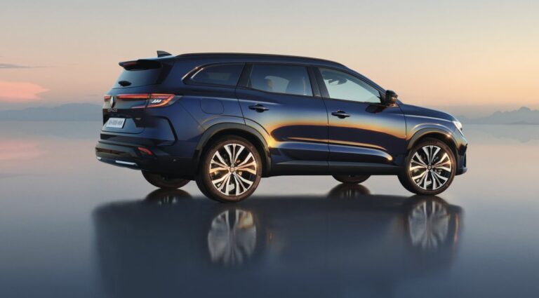 Renault Espace. Stesso Dna, nuova generazione
