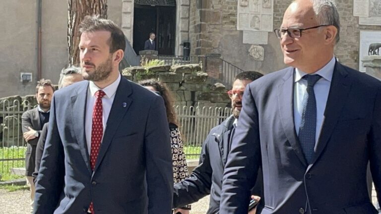 Roma, visita a Malagrotta di Gualtieri con commissario Ue Sinkevicius