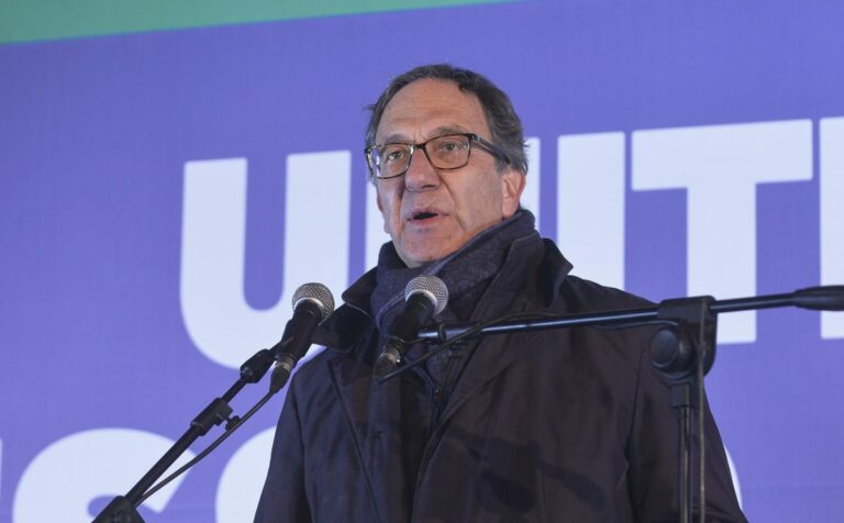 Morto il senatore Bruno Astorre negli uffici di Palazzo Cenci