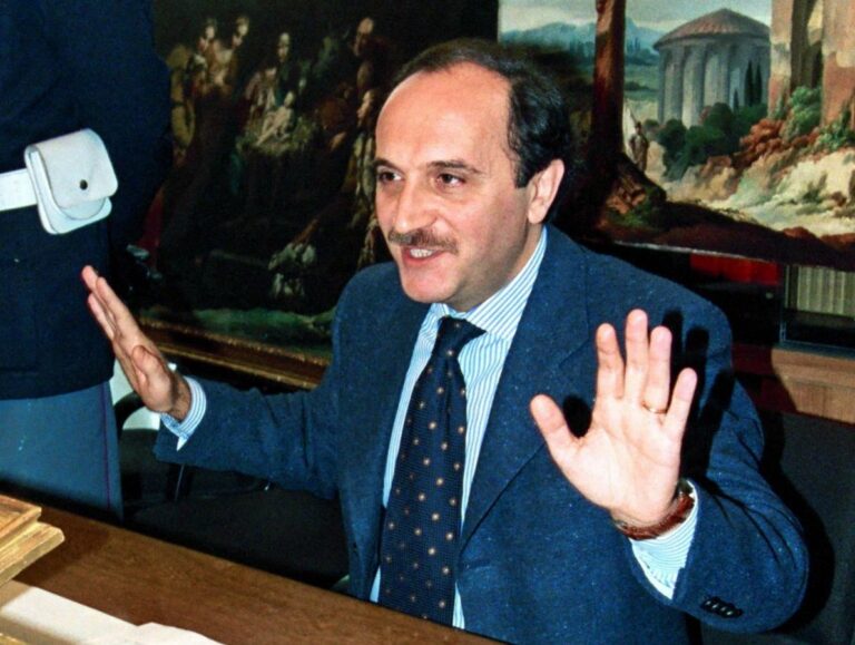 Diciotto anni fa l’uccisione di Calipari, La Russa e Fontana “Valoroso servitore dello Stato”