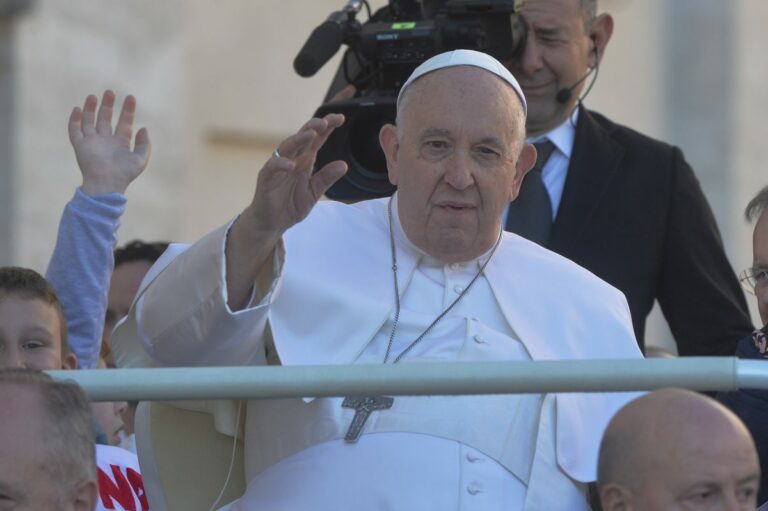 Notte tranquilla al Gemelli per Papa Francesco, proseguono i controlli