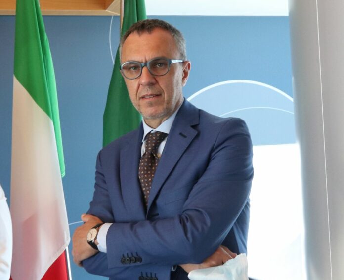 palazzo lombardia conferenza stampa assessore regionale alessandra locatelli sul terzo settore