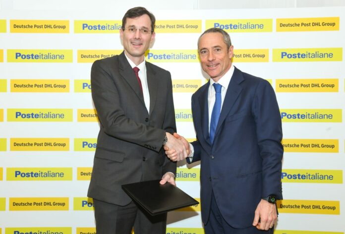 Da sinistra Tobias Meyer, CEO-designato di Deutsche Post DHL Group e Matteo Del Fante Amministratore Delegato di Poste Italiane (2)