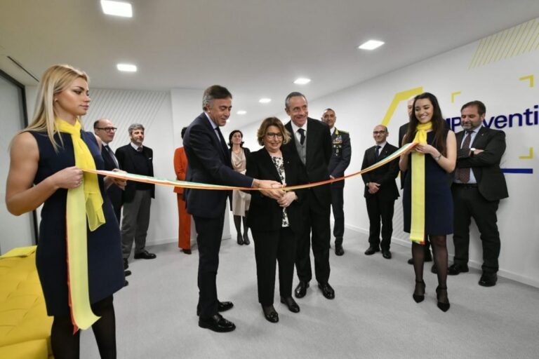 Poste Italiane inaugura il nuovo centro per prevenire le frodi