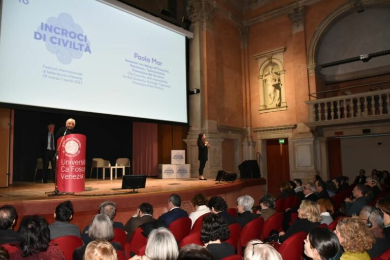 Inaugurato il festival letterario “Incroci di Civiltà”