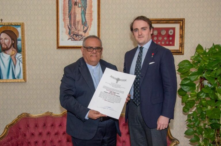 Il principe Jaime di Borbone delle Due Sicilie in visita a Noto