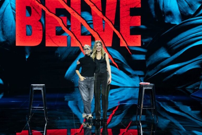 Heather Parisi “Ho subito violenza fisica, sessuale e psicologica”