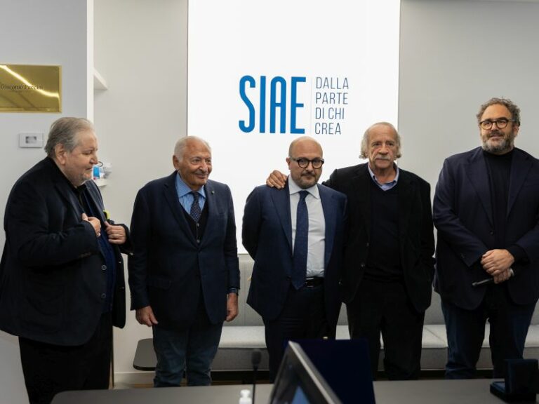 A Clemente Mimun il Microfono d’oro Siae. Sangiuliano “Un maestro”