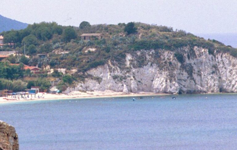 Lotta all’erosione, oltre 3 milioni per la costa toscana