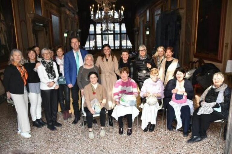 La presidente Damiano incontra le merlettaie di Burano