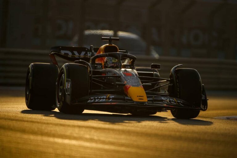 Verstappen in pole al Gp d’Australia, Ferrari lontane
