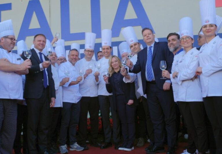 Vinitaly, Meloni “Dal Governo impegno a sostegno del settore vino”