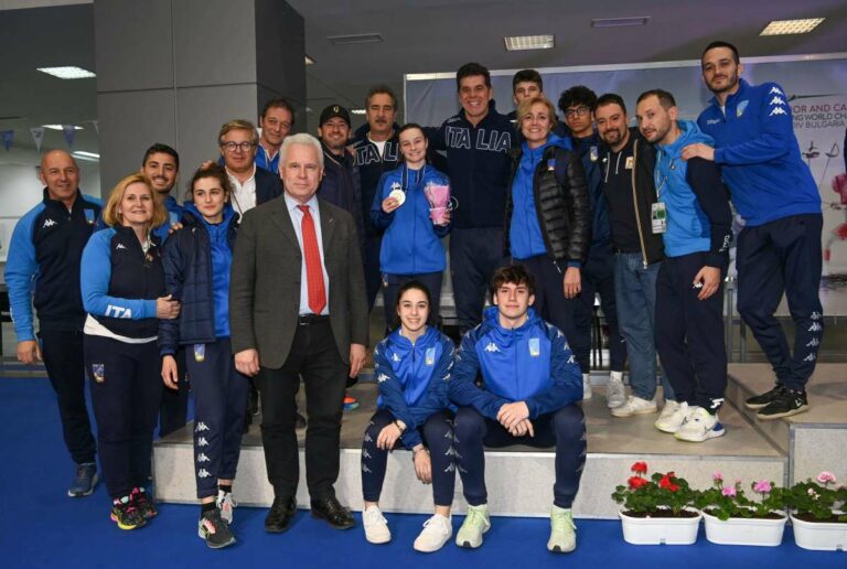 Collini d’argento nel fioretto femminile ai Mondiali Cadetti