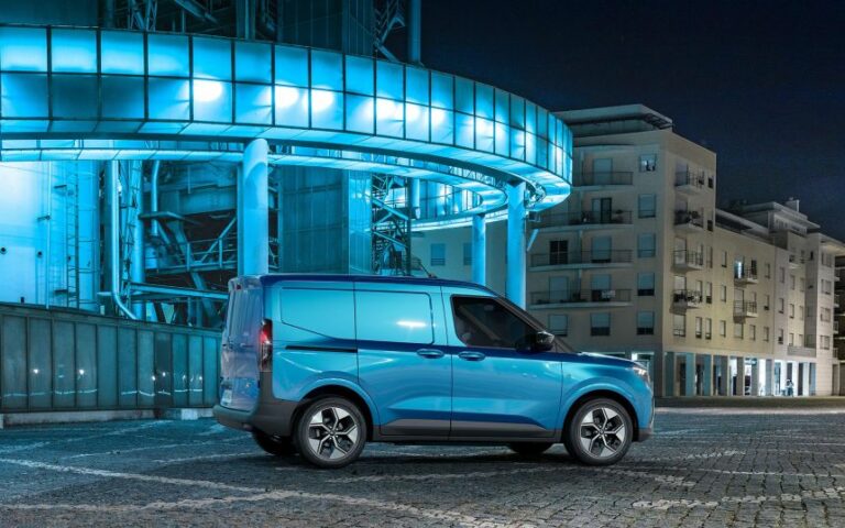 Ford, con E-Transit Courier amplia gamma a zero emissioni