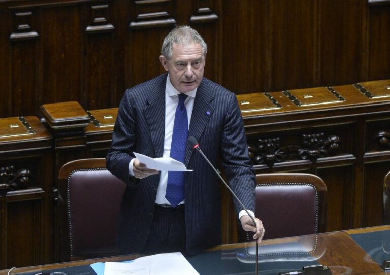 Ue, Urso “Sulle materie prime dobbiamo essere indipendenti”