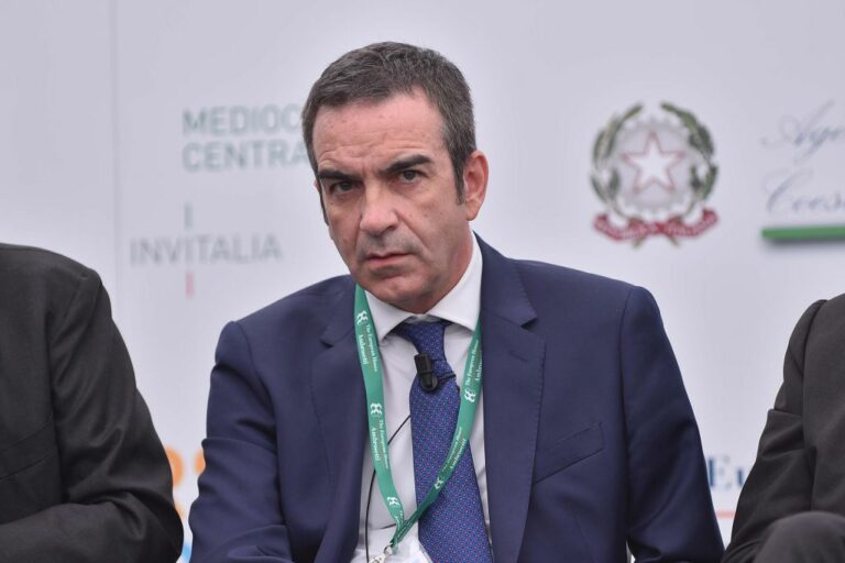Giornata del mare, Occhiuto “Chi ama la Calabria non lo inquina”